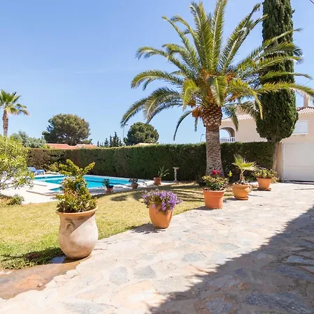 Charming One-floor With Private Pool In Balcones *