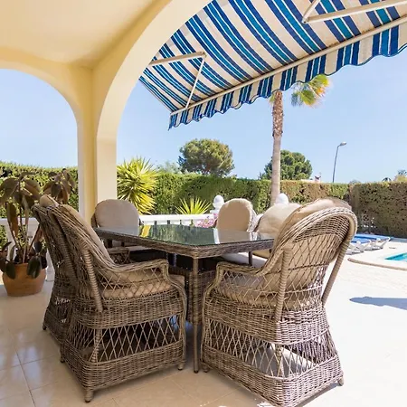Villa Charming One-floor With Private Pool In Balcones Torrevieja