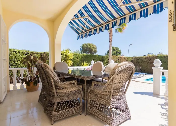 别墅 Charming One-floor With Private Pool In Balcones 托雷维耶哈