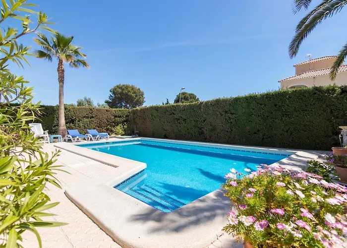 Charming One-floor With Private Pool In Balcones *