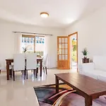 Charming One-floor With Private Pool In Balcones